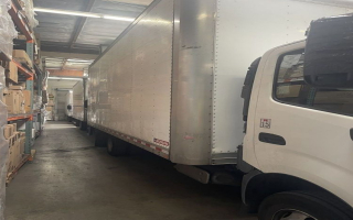 Distributor of Food Industry Disposable Packaging