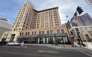 Restaurant/Bar in Downtown Phoenix Hotel