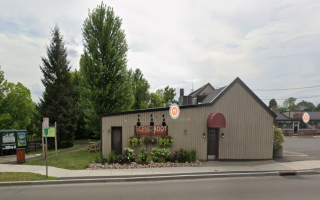 Restaurant with Strong Bar Sales and Long History