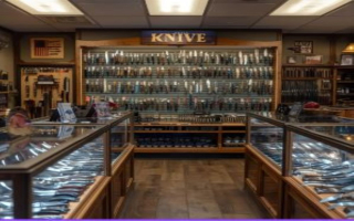 Turnkey Specialty Retailer & Online Powerhouse