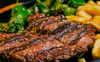 Franchise Steakhouse / Bar & Grill