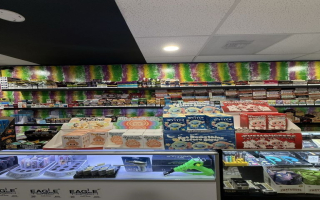 Smoke Shop, Help Run