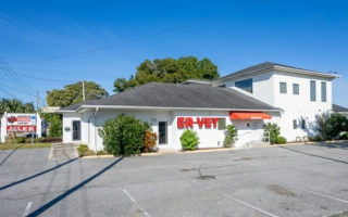 Veterinary Clinic with Two Operating Rooms