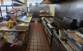 Burger Restaurant-High Traffic Center