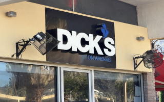 Dick's on Arenas