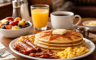 Established Breakfast & Lunch Restaurant with RE Established Breakfast & Lunch Restaurant with RE