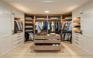 State of the Art Closets (custom made) - Lucrative