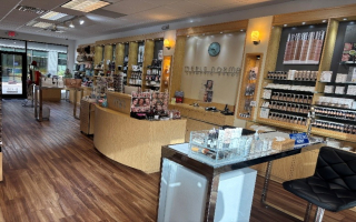 Franchise Cosmetics Studio w/Seller Financing 