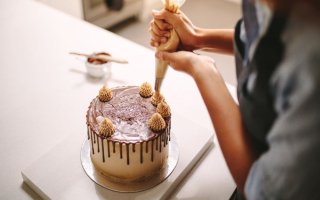 Wholesale & Retail Bakery w/ 30  Year Reputation