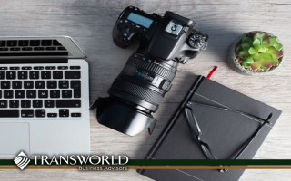 Luxury Media & Content Platform with Recurring Rev Luxury Media & Content Platform with Recurring Rev