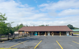 Bites Pub & Grub Restaurant on Hwy 371