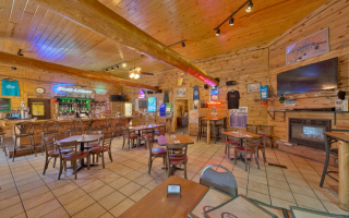 Bites Pub & Grub Restaurant on Hwy 371