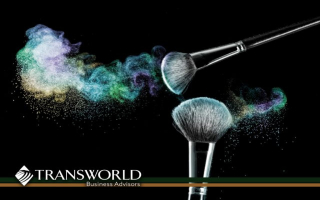 Patent Ultraviolet Sanitizing Case-Makeup Brush Kit