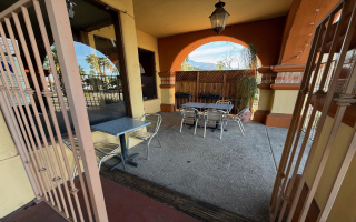 Korean Fried Chicken Restaurant in the Valley