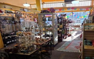 Well Established Unique Retail Store with Growth 