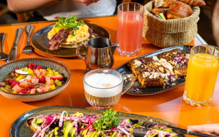 Freestanding Scottsdale Breakfast/Lunch Freestanding Scottsdale Breakfast/Lunch