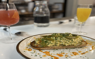 Breakfast & Lunch Cafe/Restaurant