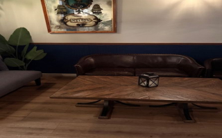 PLYMOUTH area_BAR with VERY limited menu