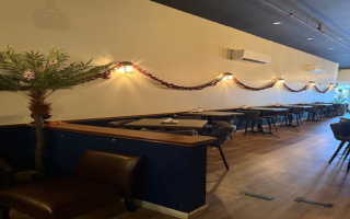 PLYMOUTH area_BAR with VERY limited menu