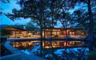 Premier Texas Pet Resort | 50+ Rooms | Poised for Expansion | with Real Estate