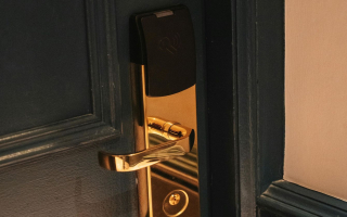 B2B Commercial Lock Distribution & E-Commerce - 70% Recurring Revenue - LA County