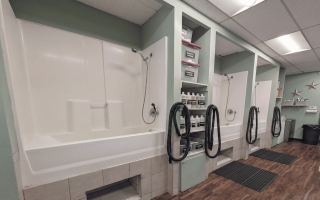 Semi-Absentee Pet Grooming Spa with 30-Year Track Record