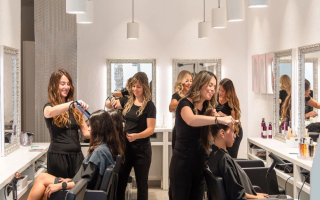 Efficient, Turnkey Salon with Minimal Competition