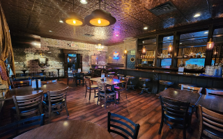 Beautiful bar restaurant in the West Metro