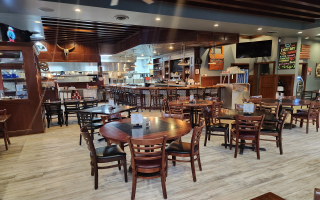 Beautiful bar restaurant in the West Metro