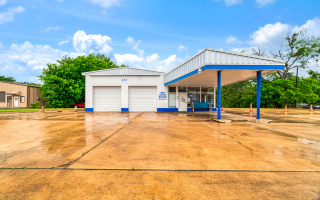 High Visibility Corner Commercial Lot