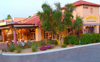 Backstreet Bistro - Well Established - Charming
