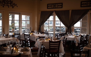 Backstreet Bistro - Well Established - Charming