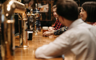 Established High-Volume Neighborhood Bar and Grill