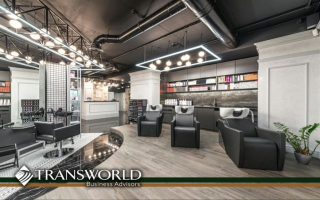 Contemporary Full-Service Salon in Great Location!