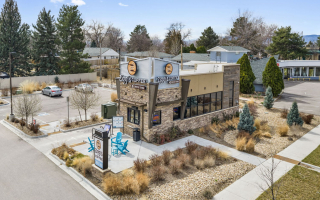 Loveland, CO Ziggi's Coffee Drive-Thru Coffee w/RE