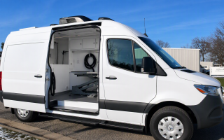 Mobile Groomer with Mercedes Van - 3 Groomers