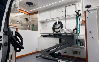 Mobile Groomer with Mercedes Van - 3 Groomers