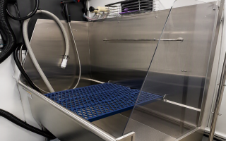 Mobile Groomer with Mercedes Van - 3 Groomers