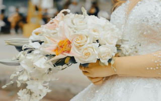 Landmark Bridal Shop - Owner looking to Retire