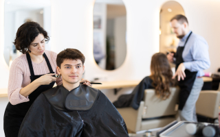Hair Salon with 7 Styling Stations