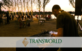 Established Lounge in a Prime Houston Location