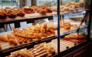 Iconic Retail Bakery with a Modernized Facility