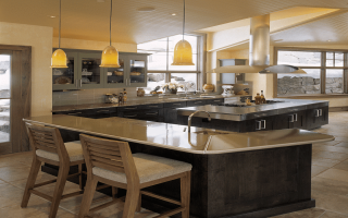 Full-Service Luxury Kitchen & Bath Design 5620BA Full-Service Luxury Kitchen & Bath Design 5620BA