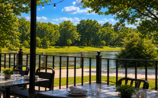 Rogers AR Turnkey Restaurant for sale | Full Liquor & Water Views