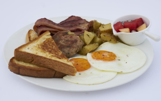 Natick area-Turnkey fabulous breakfast/Lunch.Wow!