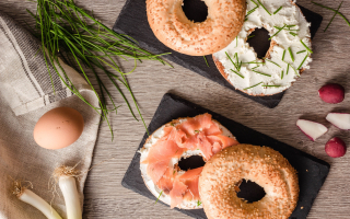 Popular Bagel Shop with Unique Product