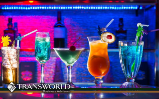 Upscale New Orleans-Inspired Liquor & Wine Lounge