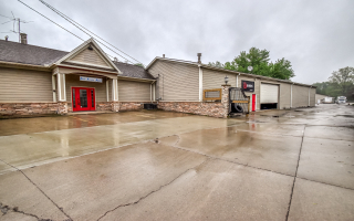 Versatile Commercial Property