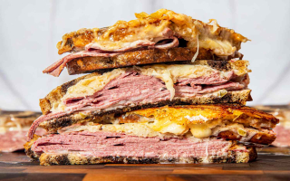 Vero Beach Sandwich Shop for Sale with Hood and Walk In