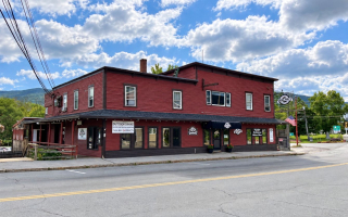 White Mountains New Hampshire Restaurant with Real Estate